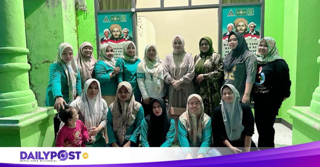 Perkuat Kebersamaan: Ketua Fatayat NU Kabupaten Gorontalo Hadiri Halal Bi Halal di Desa&nbsp;Huidu